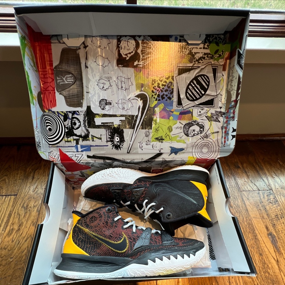 Nike Kyrie VII 7 Roswell Rayguns Size 11.5 Original Box